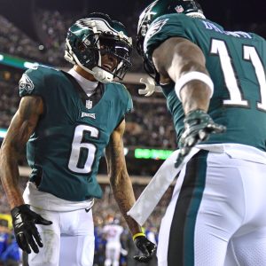 aj brown devonta smith